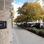 Labo Apartment Metro Pole Mokotowskie
